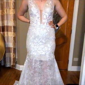 Wedding dress